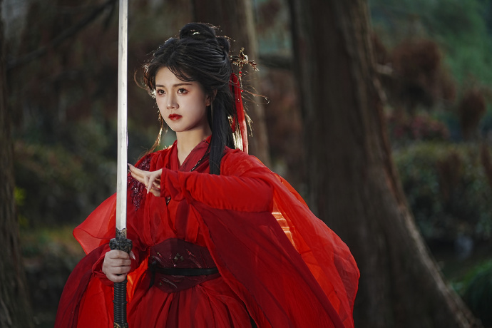 如何配合内链策略？